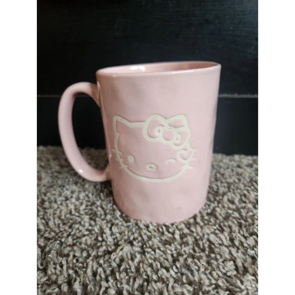 Hello kitty pink mug
